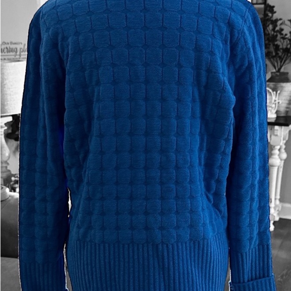 Women's Liz Claiborne Blue Textured Crew Neck Sweater S like new - Picture 12 of 13